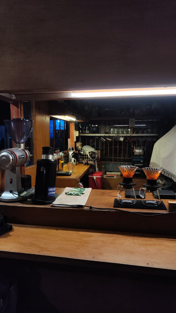 Coffee Bar Grinder and V60